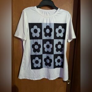 Floral Graphic White T-Shirt Size Large